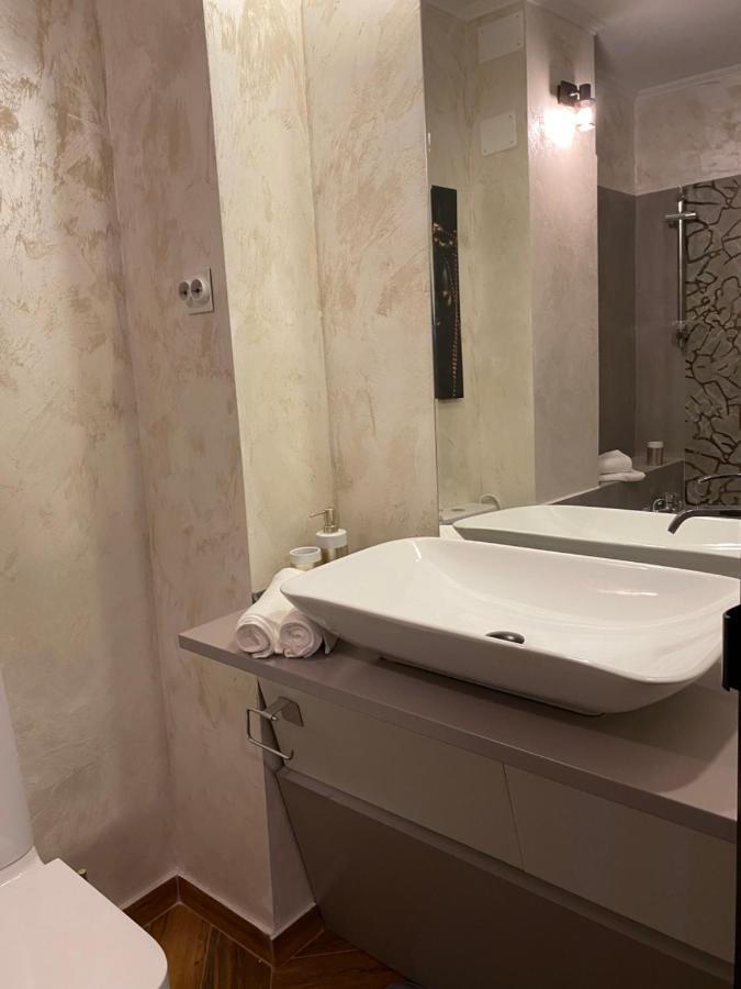 Victoriei Deluxe Suites Bucureşti Exterior foto